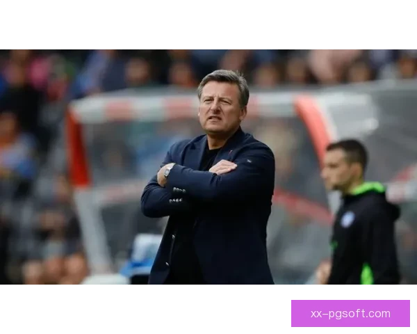 乌迪内斯频繁更换主帅艰难保级成困境球队管理大考 乌迪内斯频繁更换主帅艰难保级成困境球队管理大考