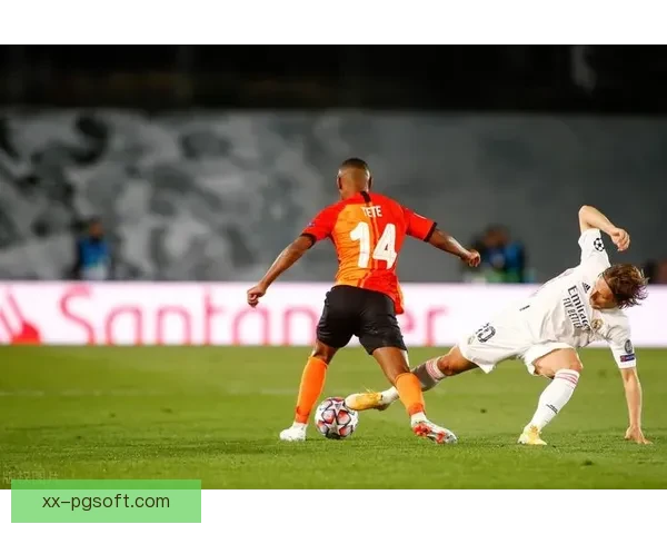 卡尔登泰女足西甲客场冷静推射破门为球队首开纪录点燃全场气势一