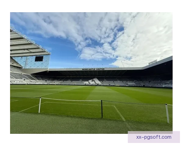 圣詹姆斯公园燃起欧战烽火纽卡斯尔联硬撼巴塞罗那门对决一触即发 圣詹姆斯公园燃起欧战烽火纽卡斯尔联硬撼巴塞罗那门对决一触即发