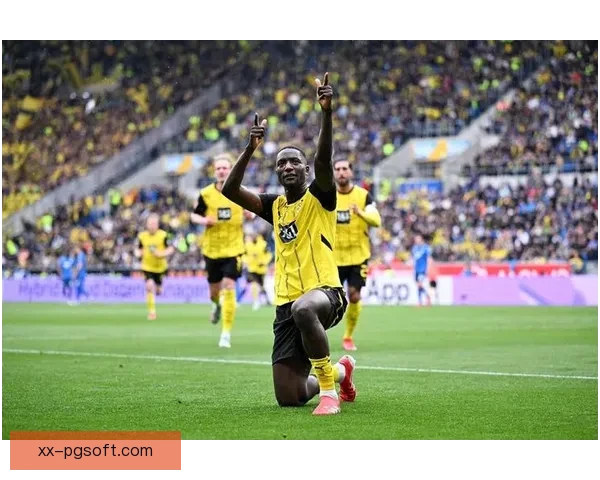 多特蒙德官方宣布签下斯图加特前锋吉拉西加强进攻火力