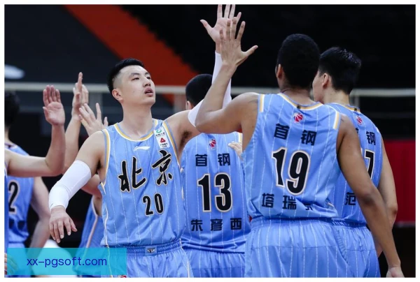 北京男篮人球分过突进，快速转换撕开对手防线